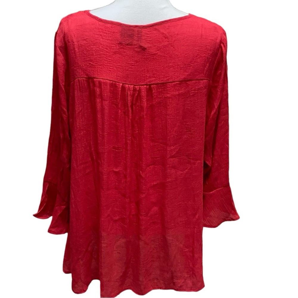 New Directions Coral Crochet Neck Flare Sleeve Tunic Top - Picture 3 of 5